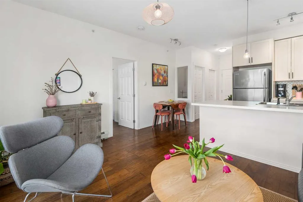 279 Copperpond Common SE #1403