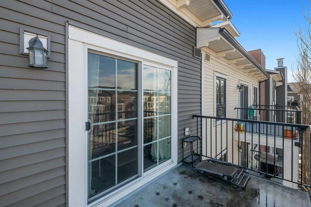 279 Copperpond Common SE #1403