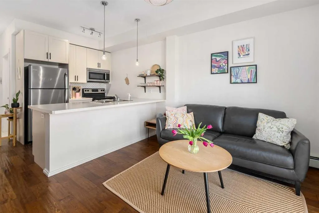 279 Copperpond Common SE #1403