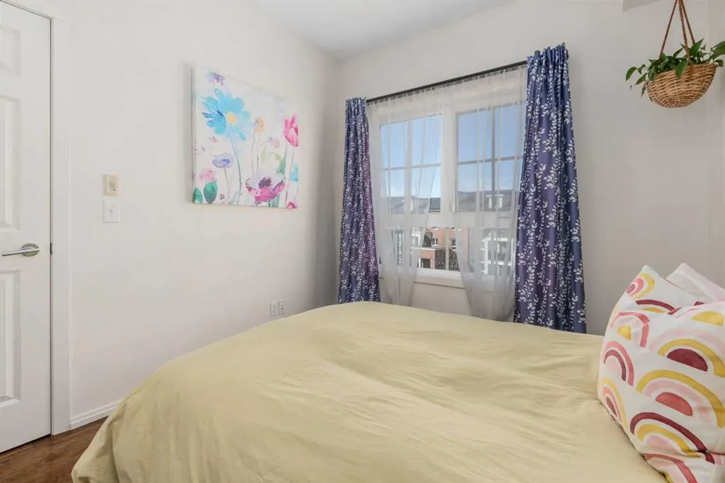 279 Copperpond Common SE #1403