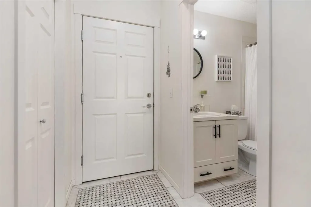 279 Copperpond Common SE #1403
