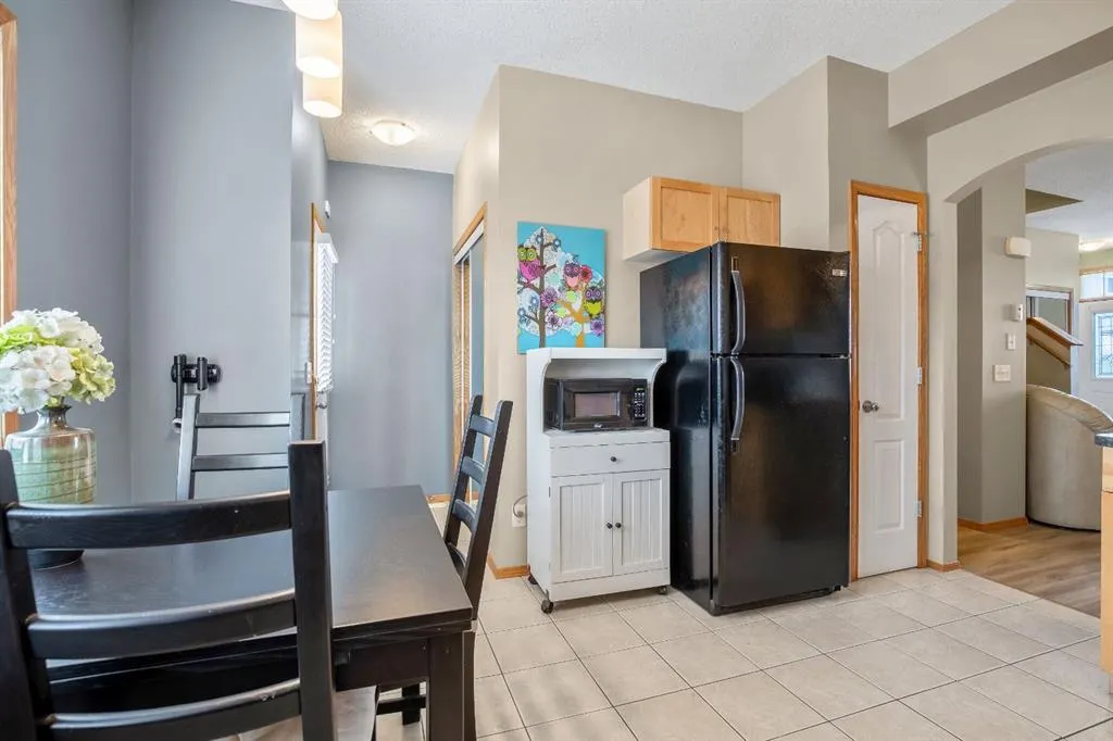209 Strathcona Circle