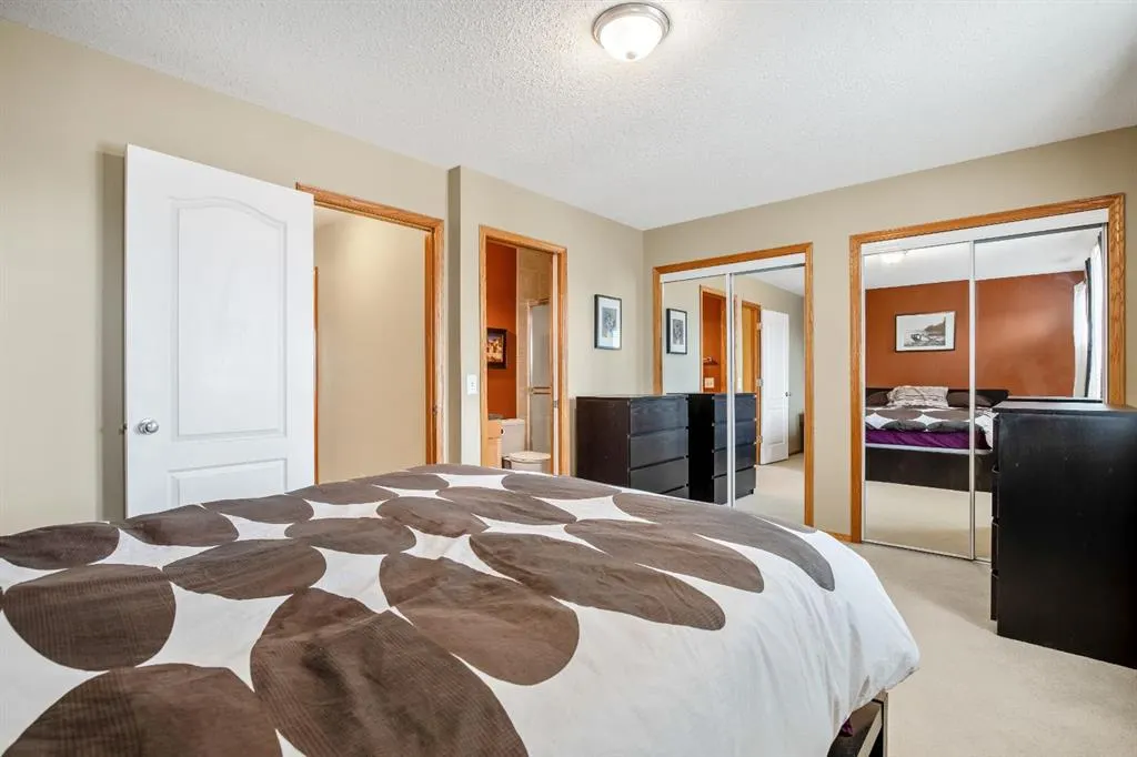 209 Strathcona Circle