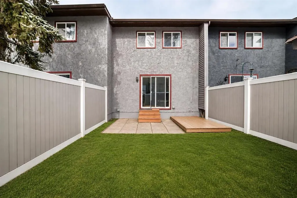 9930 Bonaventure Drive SE #702