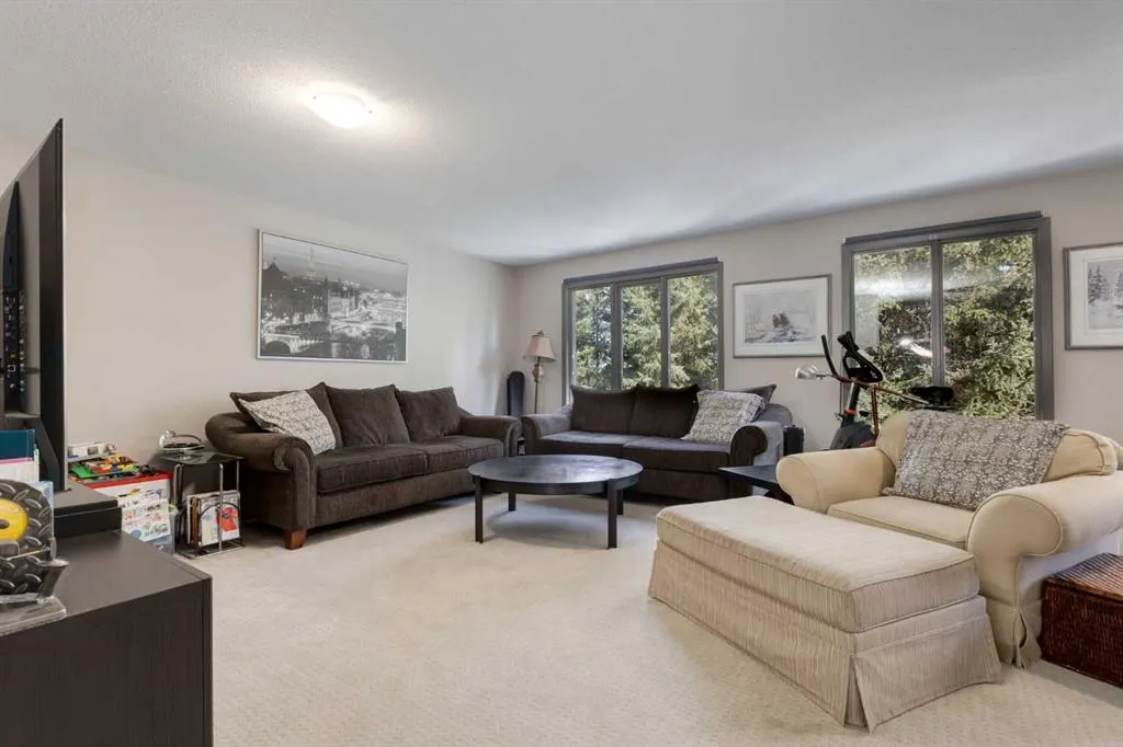 4 West Meadows Estates Road