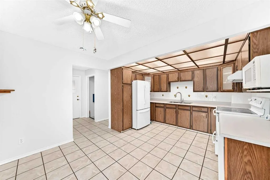 31 Ranchero Bay NW