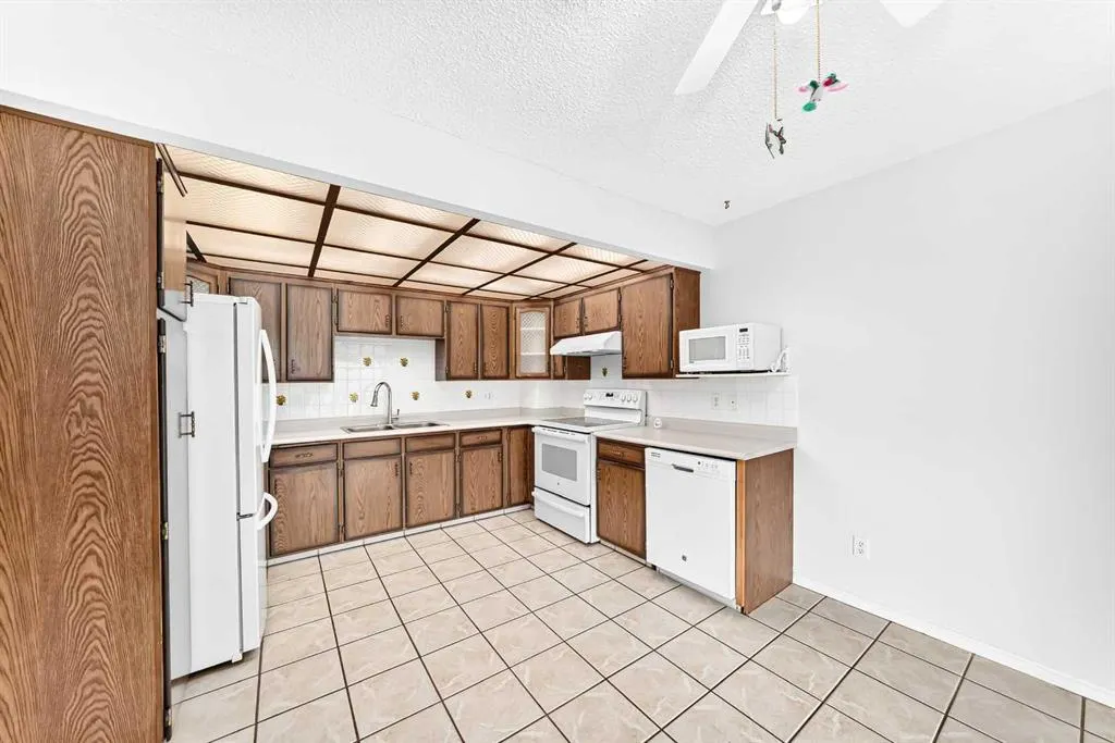 31 Ranchero Bay NW