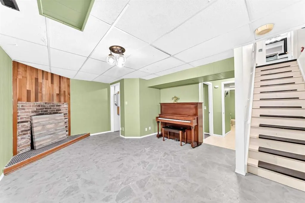 31 Ranchero Bay NW