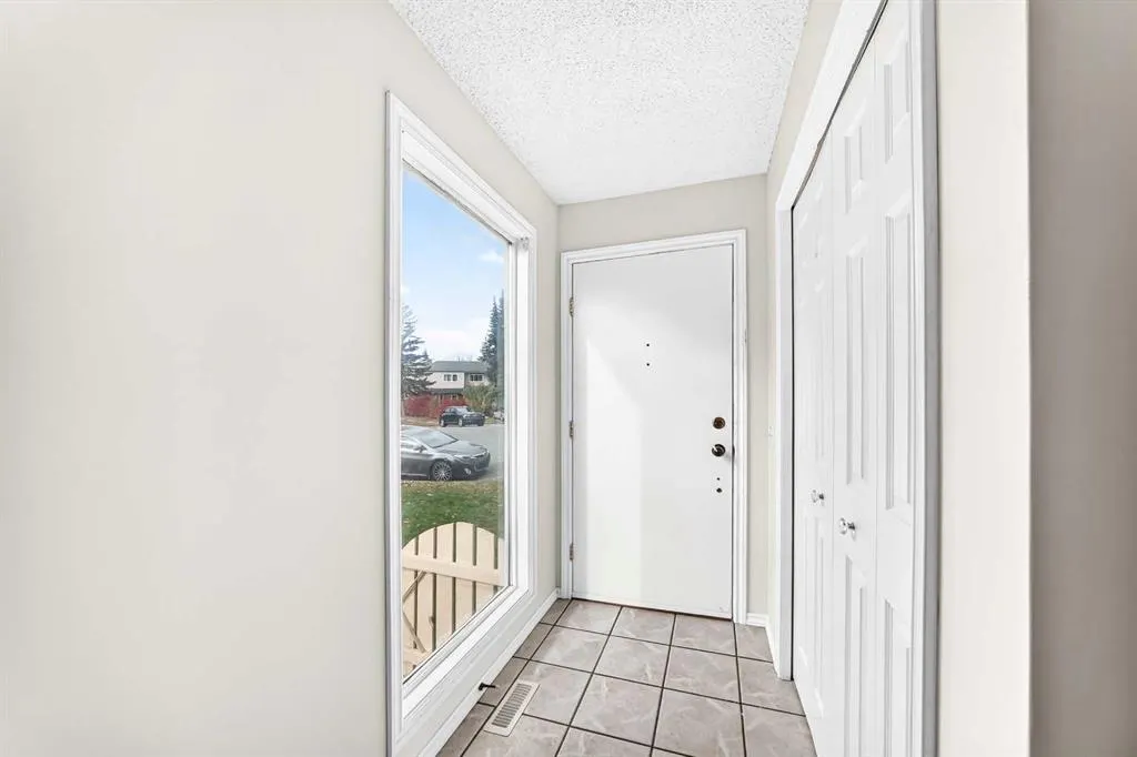 31 Ranchero Bay NW