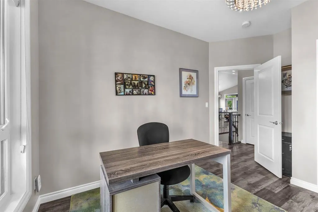 5052 Lakeshore Drive