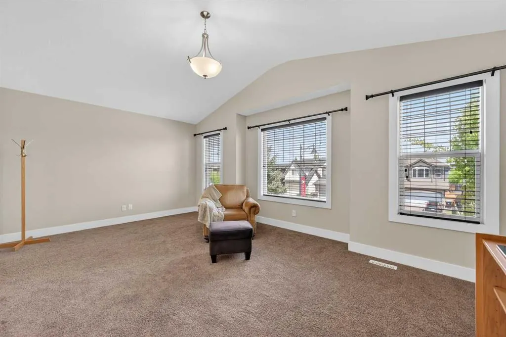 127 Legacy Circle SE