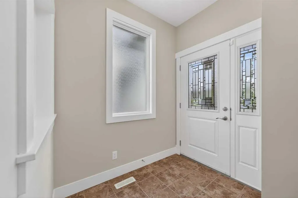 127 Legacy Circle SE