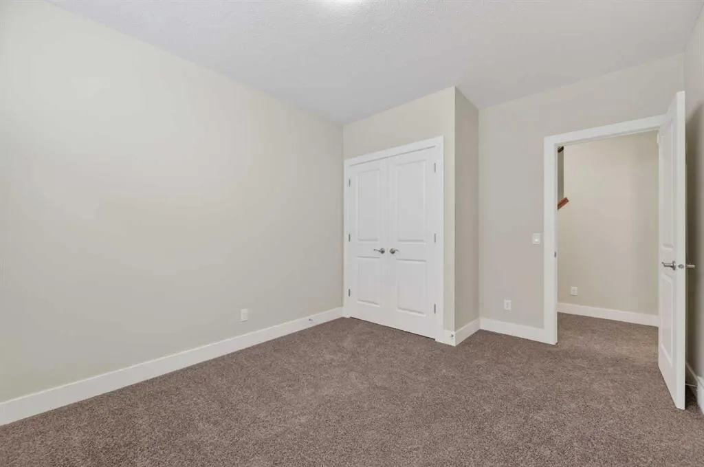127 Legacy Circle SE