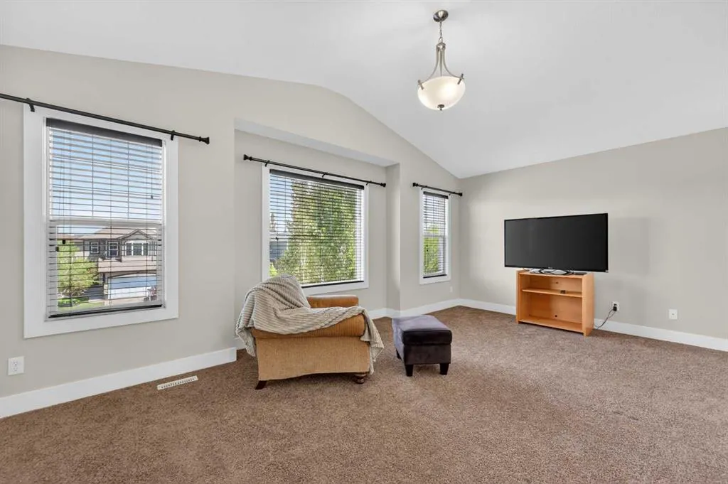 127 Legacy Circle SE