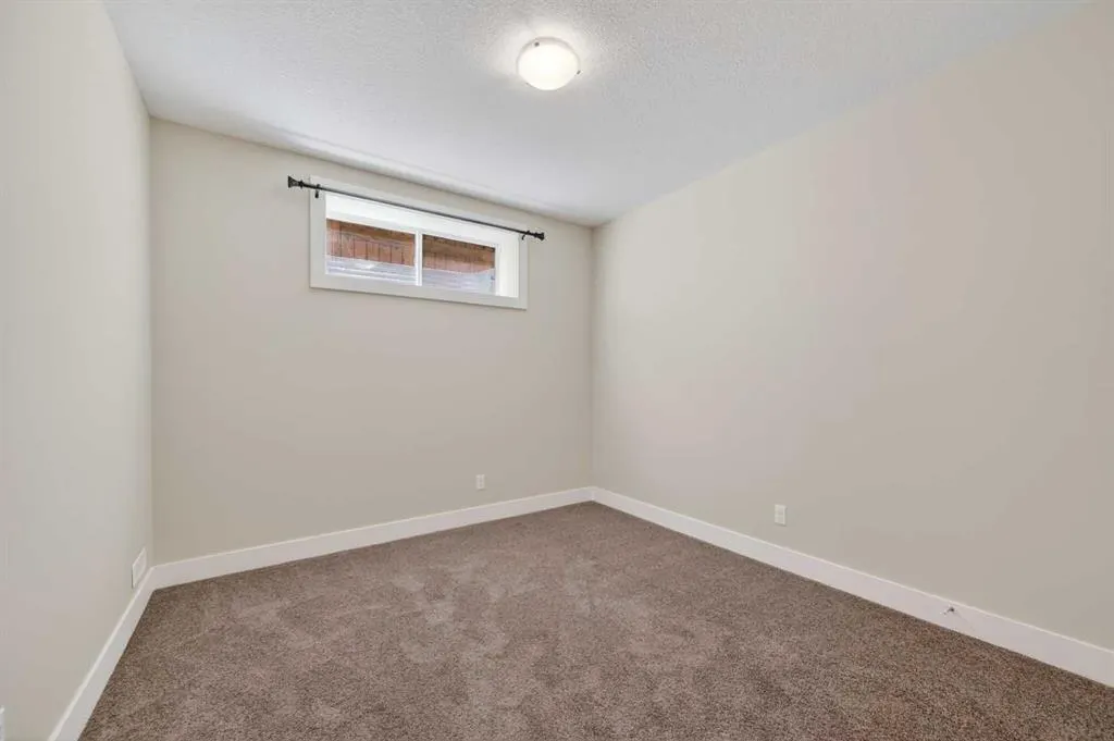 127 Legacy Circle SE
