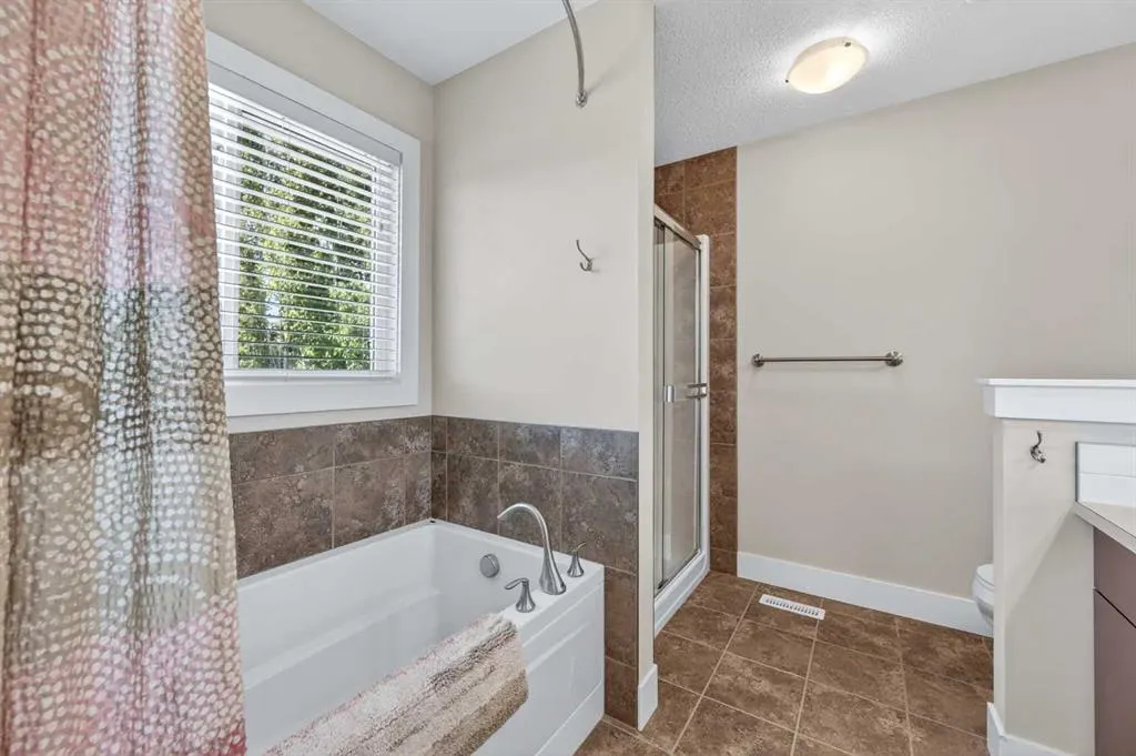 127 Legacy Circle SE