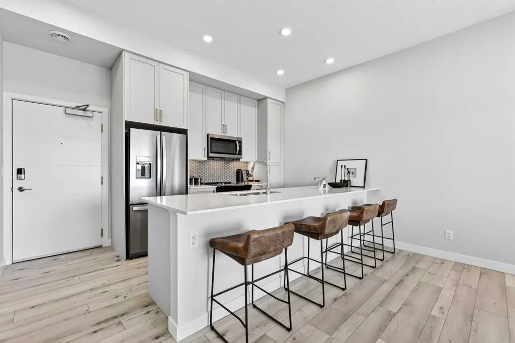 255 Les Jardins Park SE #410
