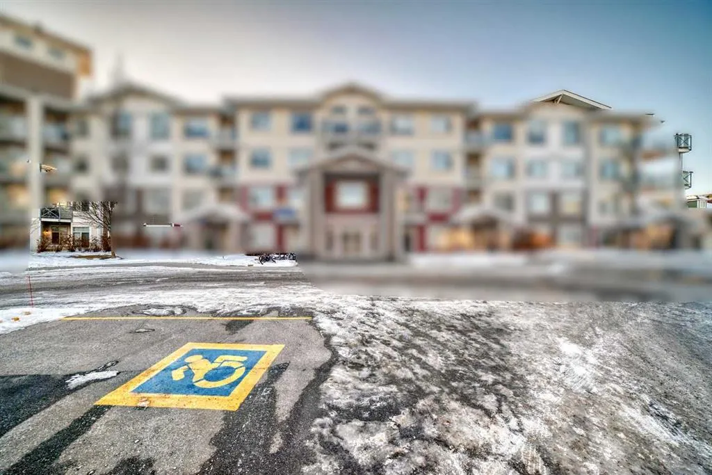 10 Auburn Bay Link SE #103