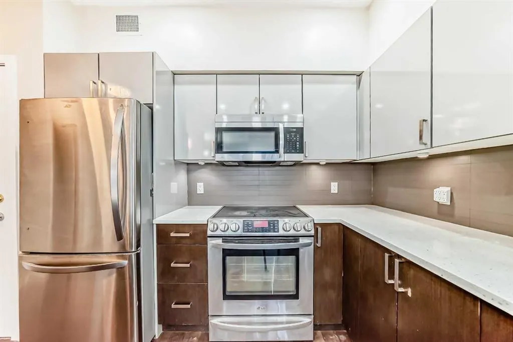 10 Auburn Bay Link SE #103