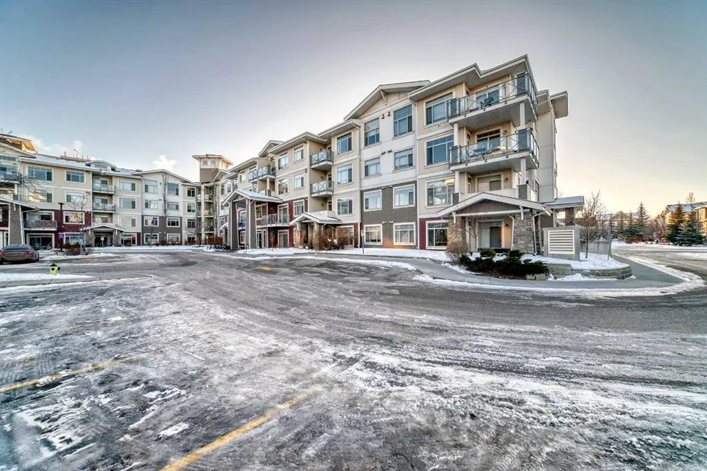 10 Auburn Bay Link SE #103