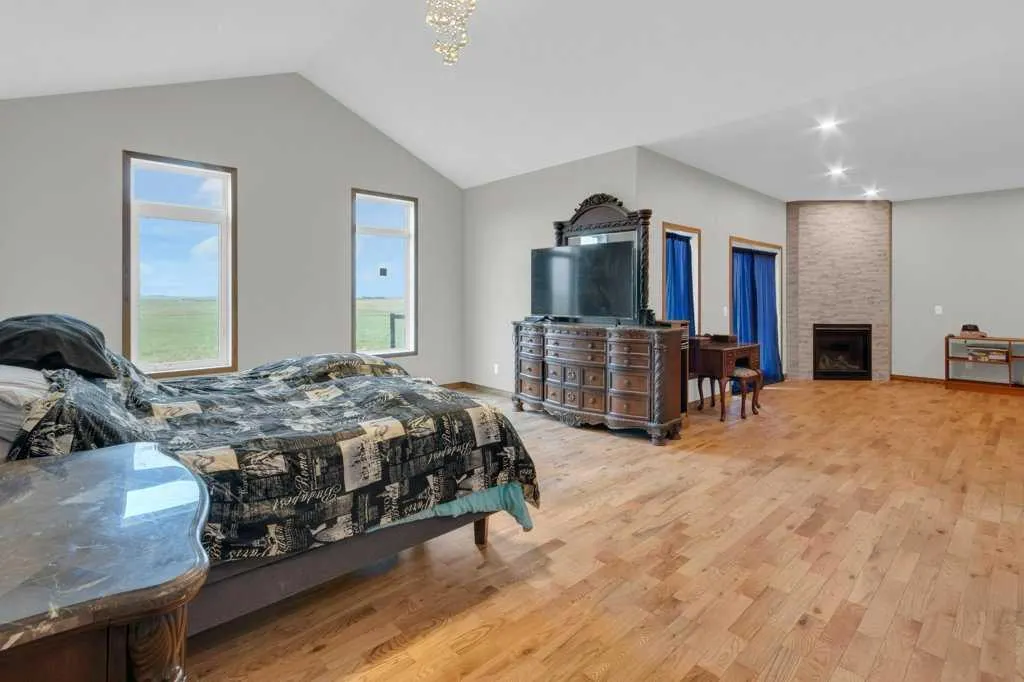 242017 Township Road 232
