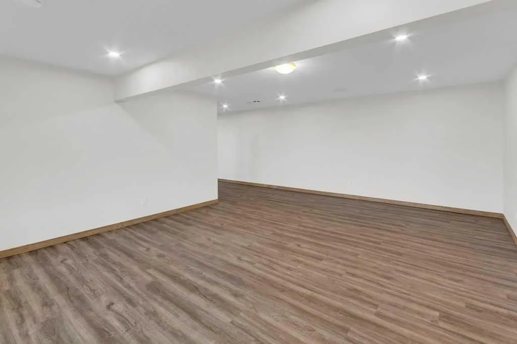 242017 Township Road 232