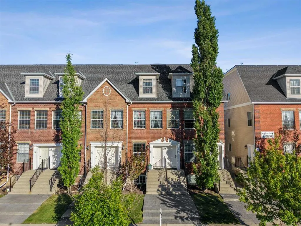 29 Springborough Boulevard SW #21