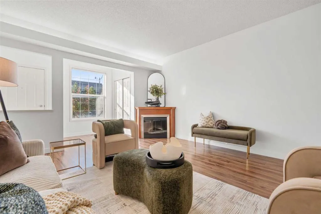 29 Springborough Boulevard SW #21