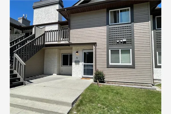 81 Cedar Springs Gardens SW