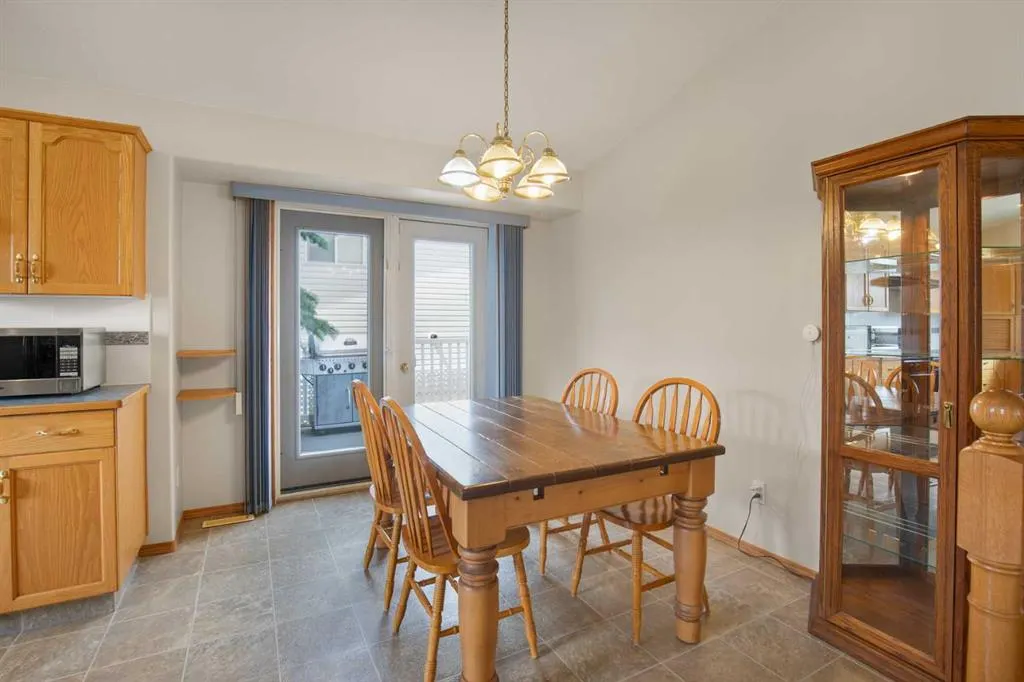 6014 44 Street Crescent