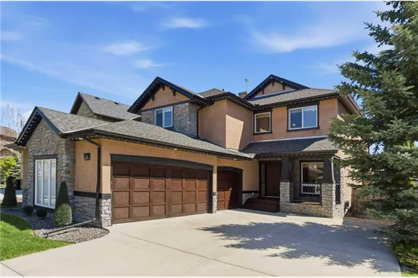 23 Aspen Stone Crescent SW