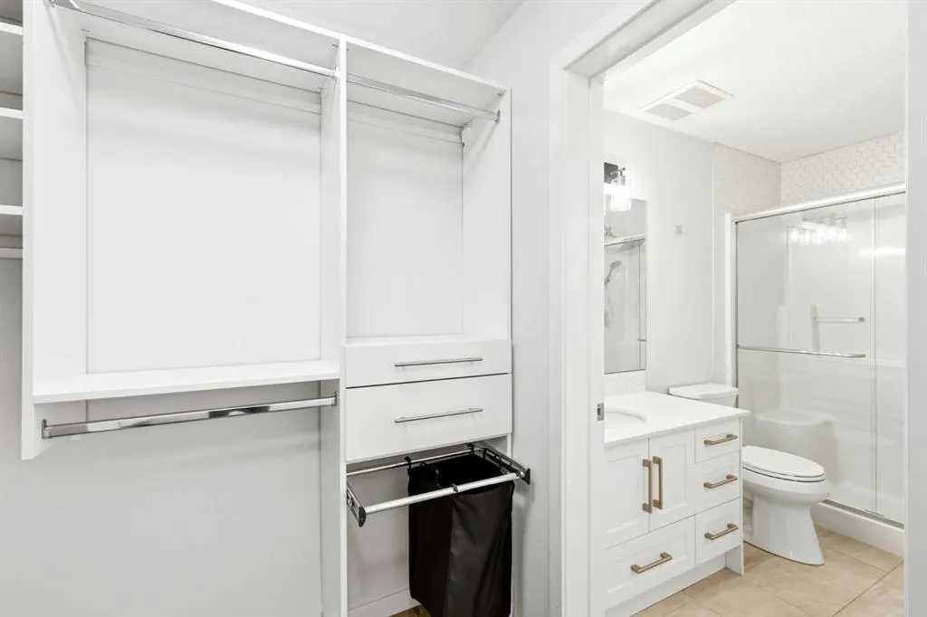 122 Mahogany Centre SE #212