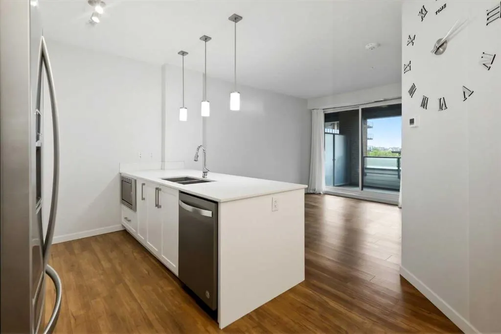 122 Mahogany Centre SE #212