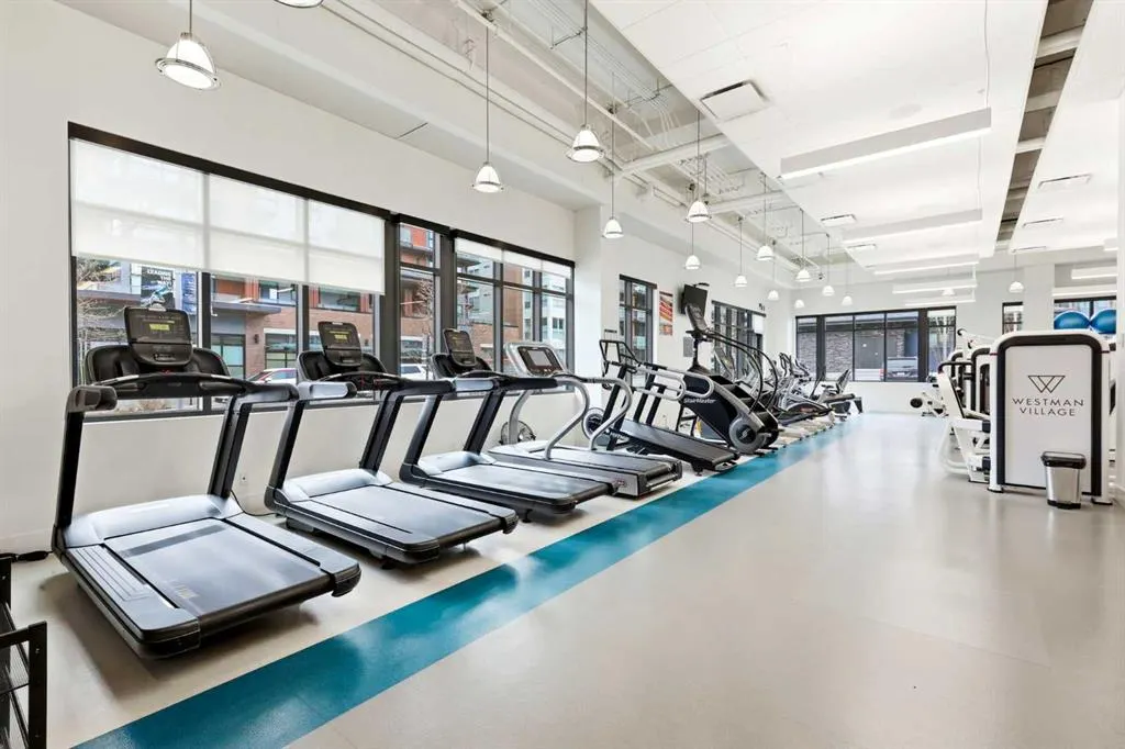 122 Mahogany Centre SE #212