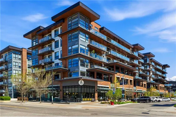 122 Mahogany Centre SE