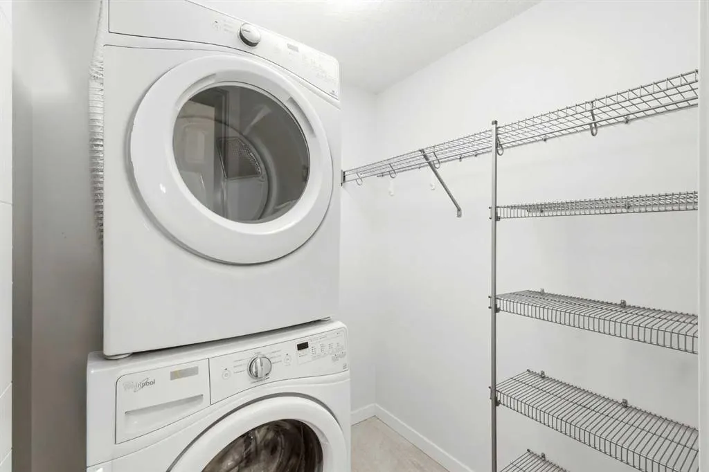 122 Mahogany Centre SE #212