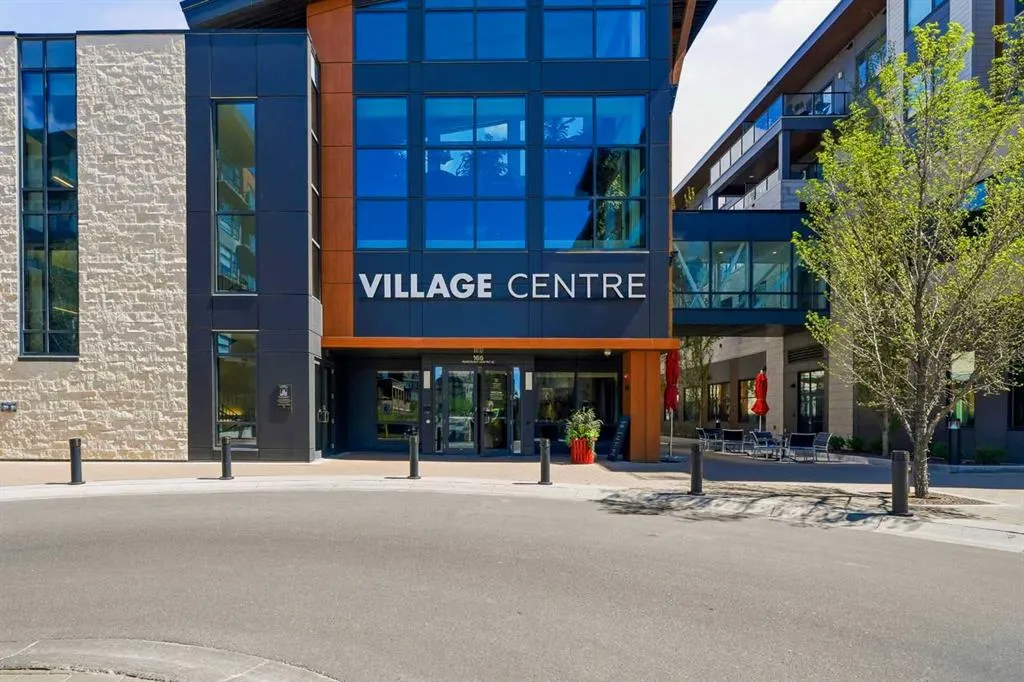 122 Mahogany Centre SE #212