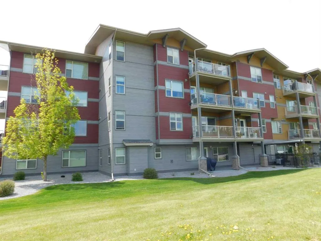 5901 71 Avenue #203