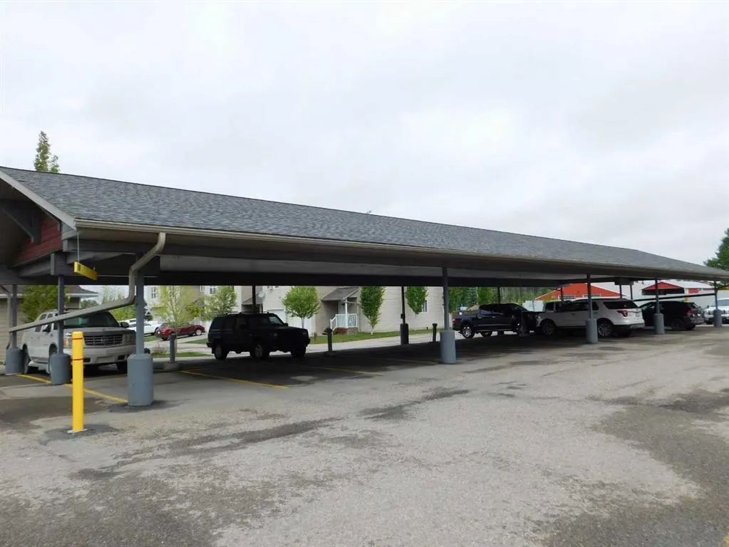 5901 71 Avenue #203