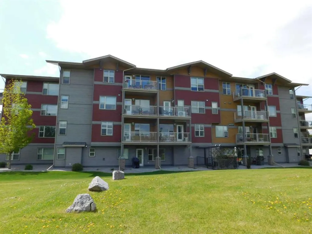 5901 71 Avenue #203