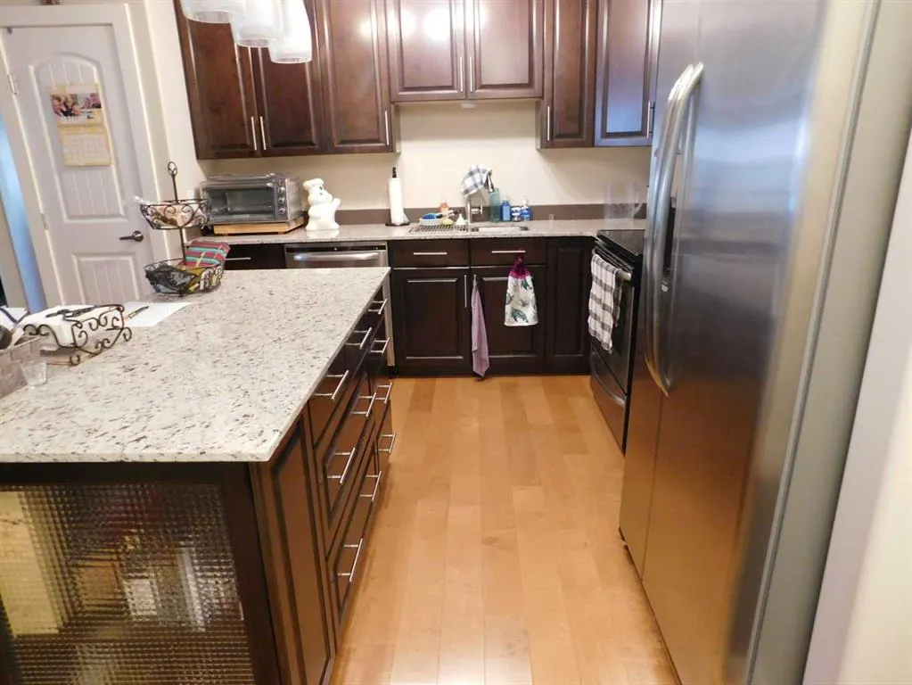 5901 71 Avenue #203