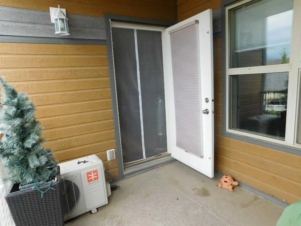5901 71 Avenue #203