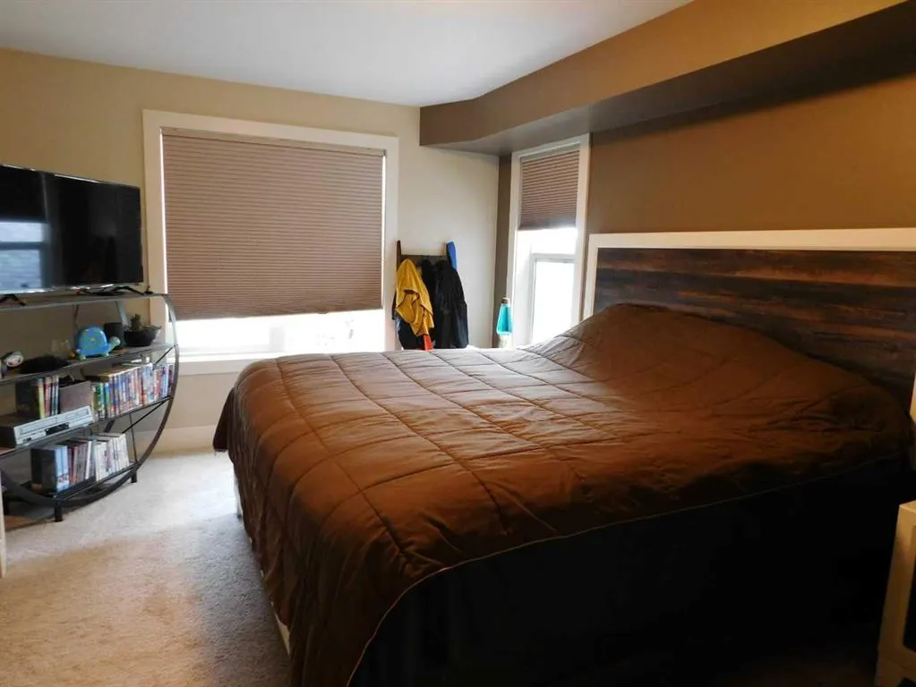 5901 71 Avenue #203