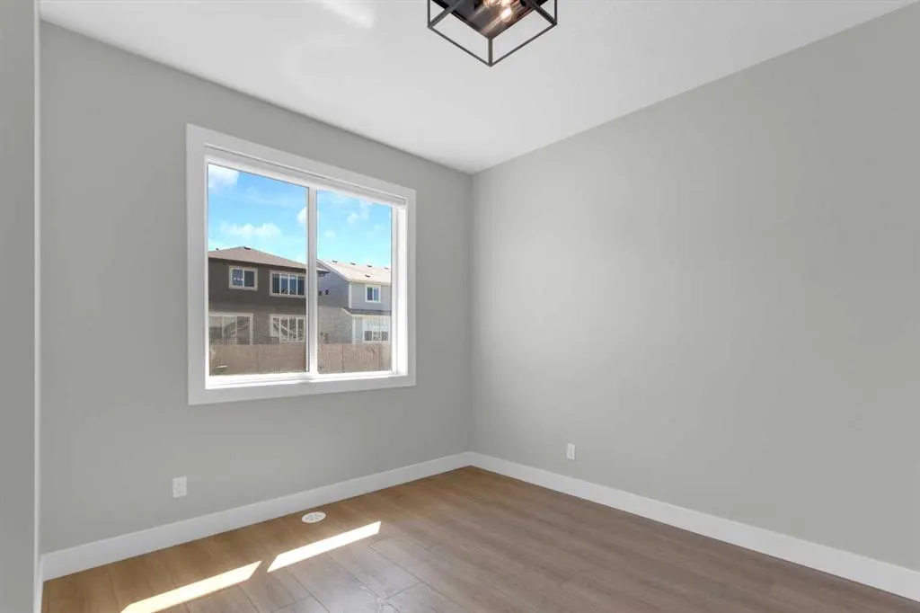 86 Magnolia Street SE