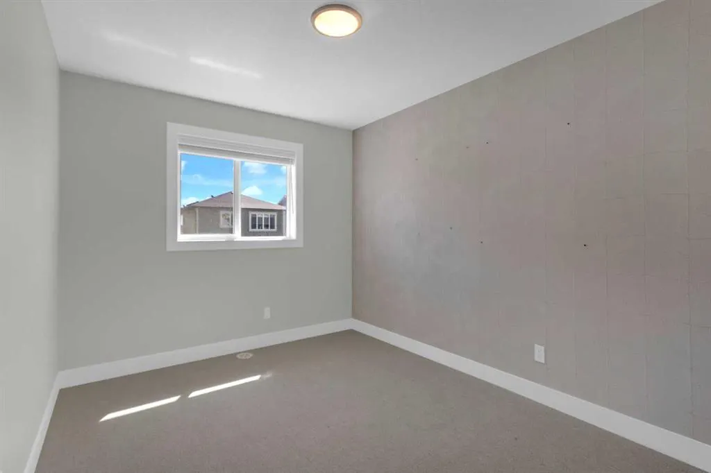 86 Magnolia Street SE