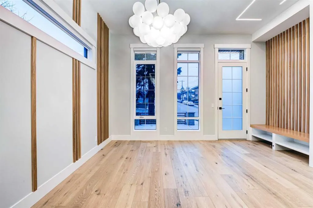 1904 13 Street SW