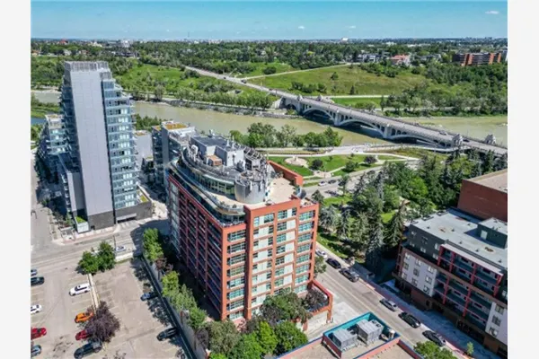 205 Riverfront Avenue SW