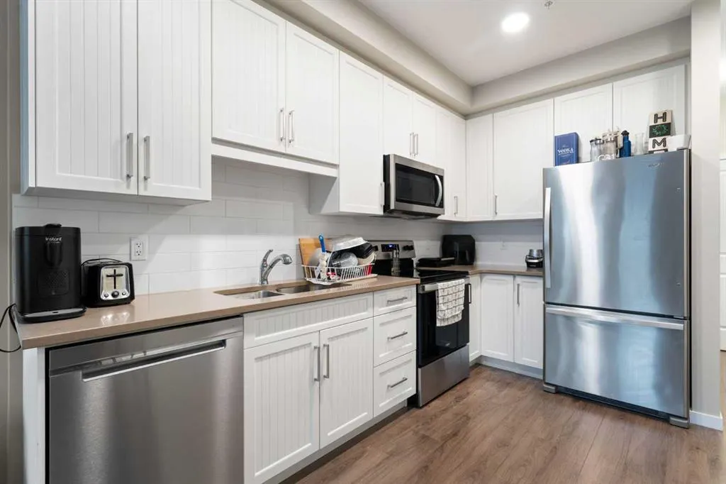 30 Mahogany Mews SE #112