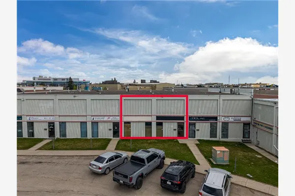 2219 35 Avenue NE #13