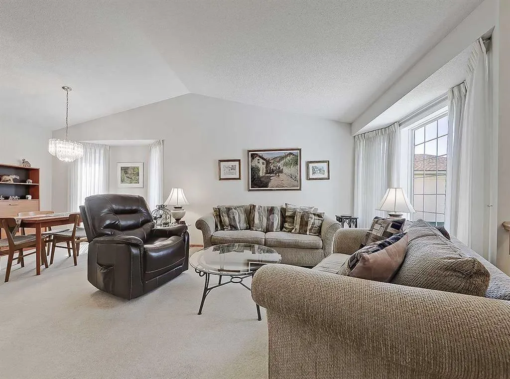 104 Riverside Place NW